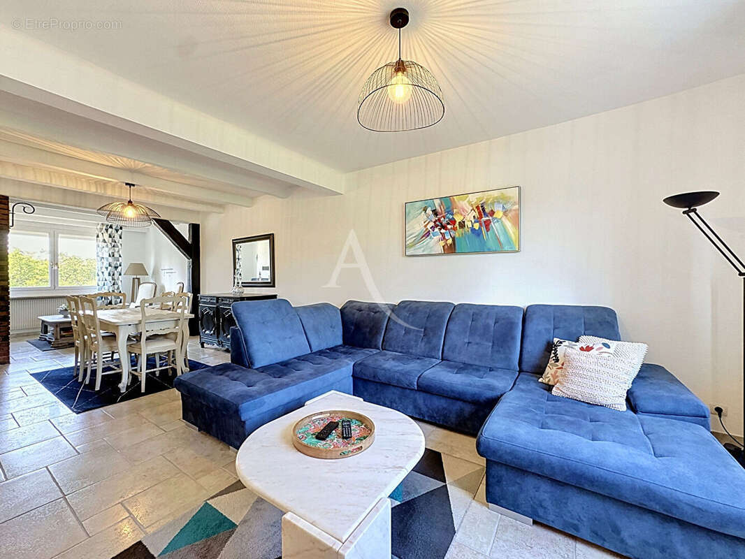 RARE À VAUX - Maison familiale 141 m², double garage, 2 terrasses et jardin ! - photo 5