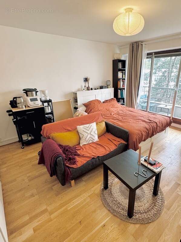 Appartement à PARIS-20E