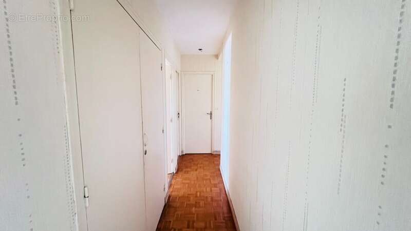 Finistère (29) – À vendre à Quimper, appartement T4 de 80 m² habitable, Terrasse - Balcon - Cave - photo 9