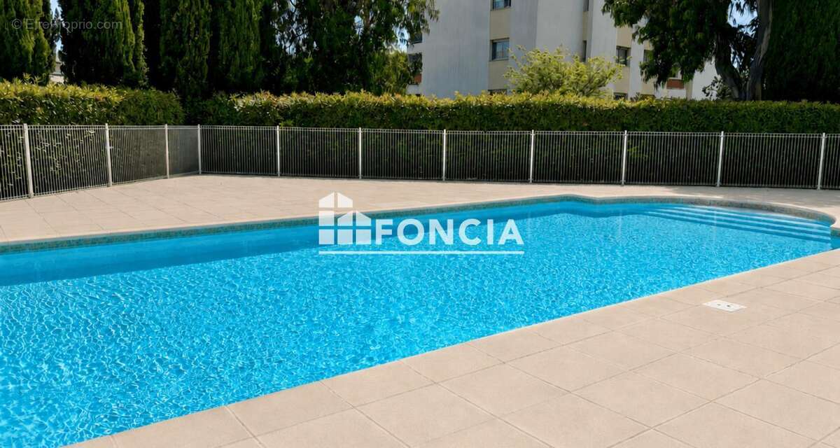 Appartement à SAINT-LAURENT-DU-VAR