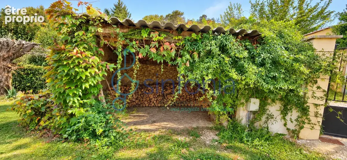 À 6 km d’Uzès  Villa familiale de 155 m2, 4 chambres, jardin arboré et piscine - photo 16