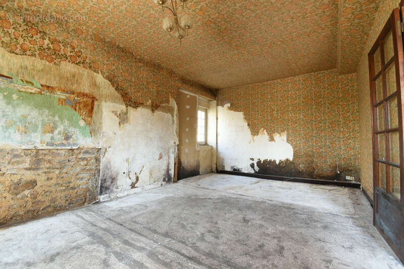 Maison à LE TEILLEUL