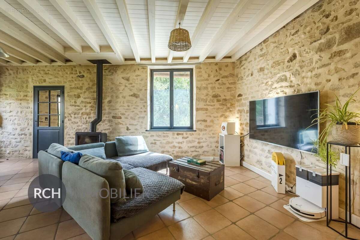 Maison à MEZY-SUR-SEINE