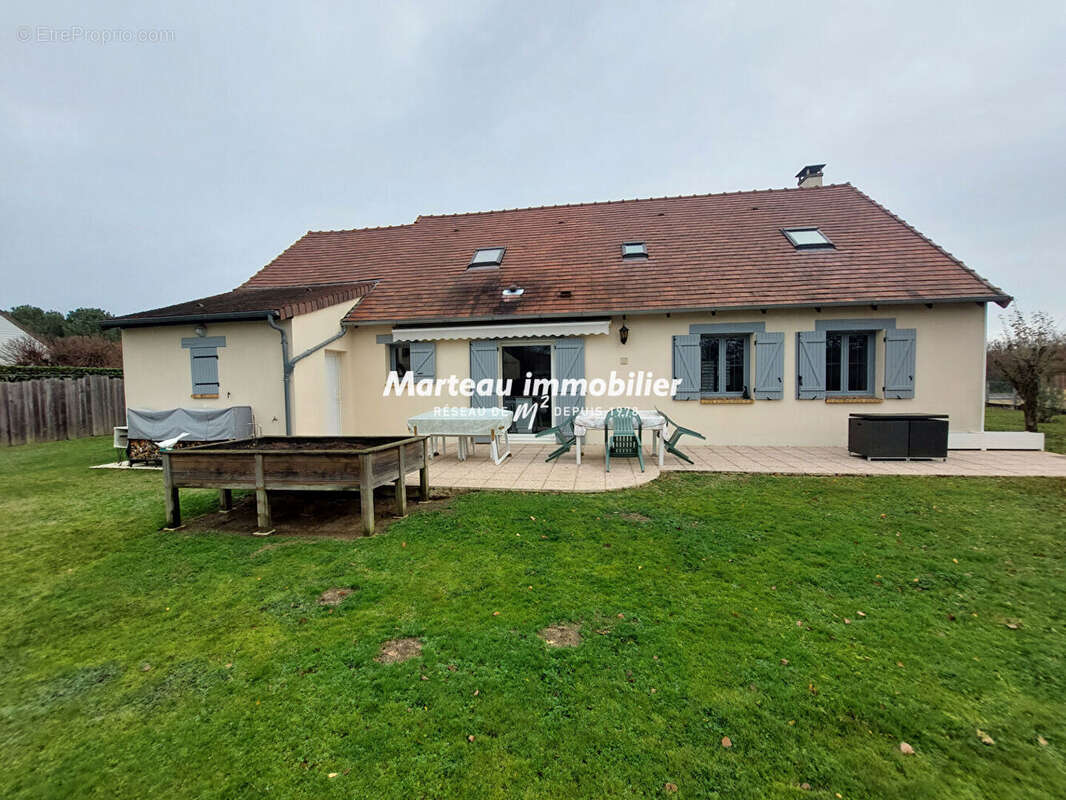 Maison à MONCE-EN-BELIN