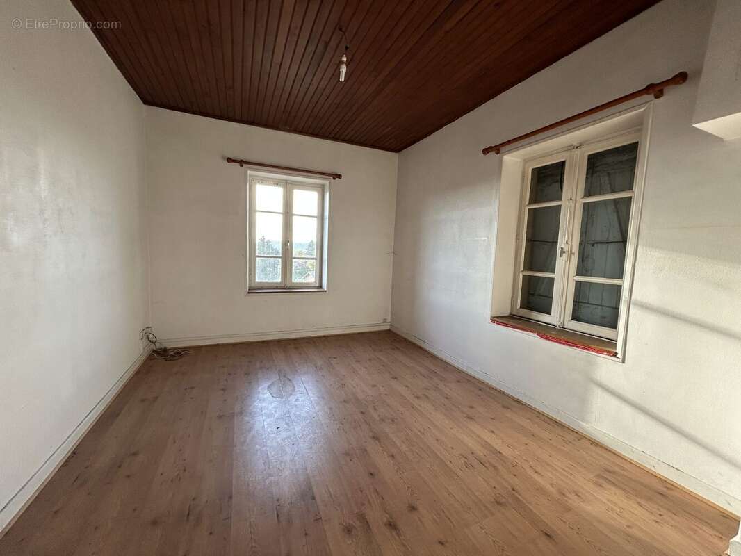 Appartement 45 m² à Marges  - photo 4