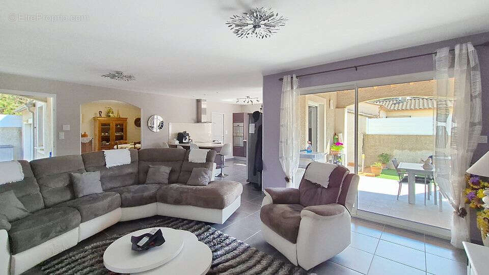 Maison à AUJARGUES