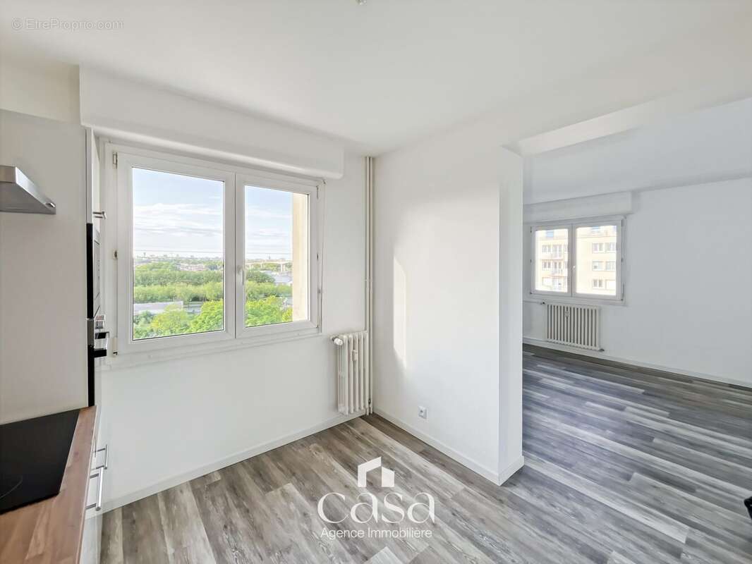 Appartement à MONDEVILLE