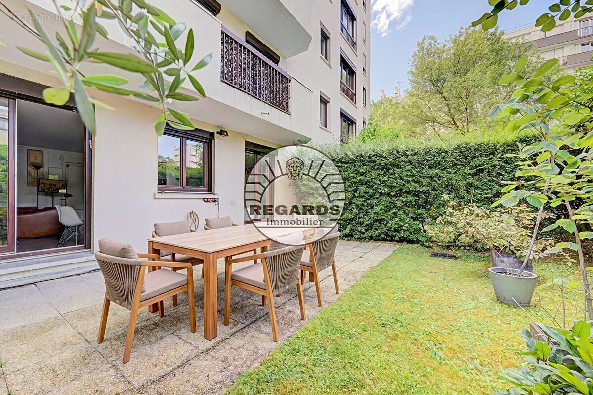 Appartement à MONTROUGE