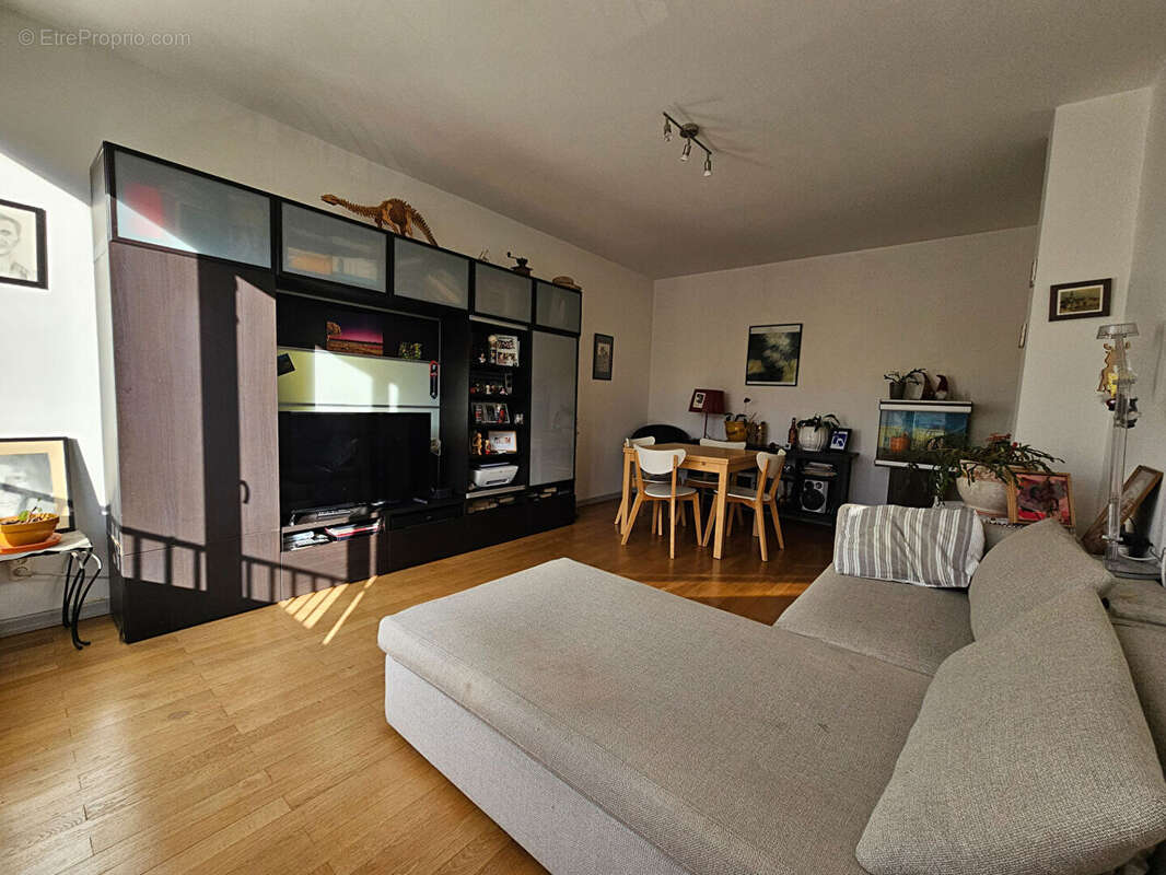 T3 traversant Maisons Neuves - photo 2