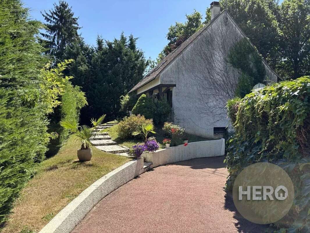 Maison à JOUARS-PONTCHARTRAIN