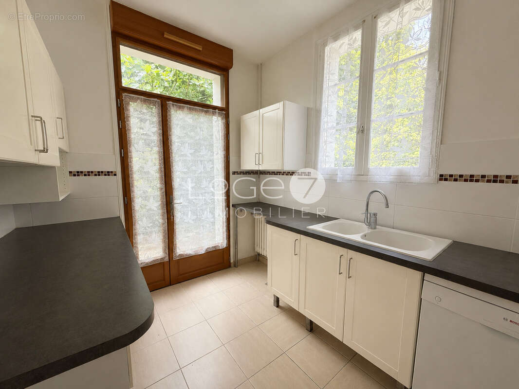 Quartier recherché, maison à rénover - photo 7