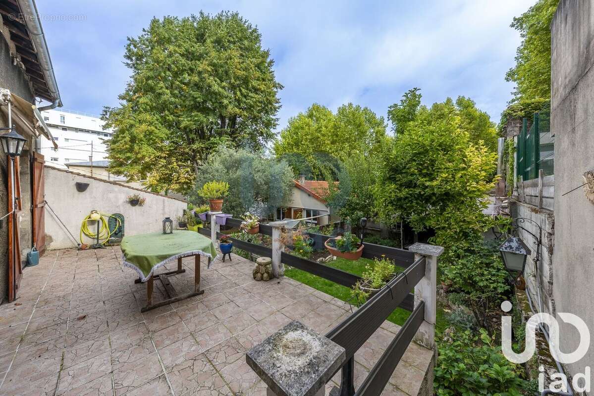 Photo 3 - Maison à GENTILLY