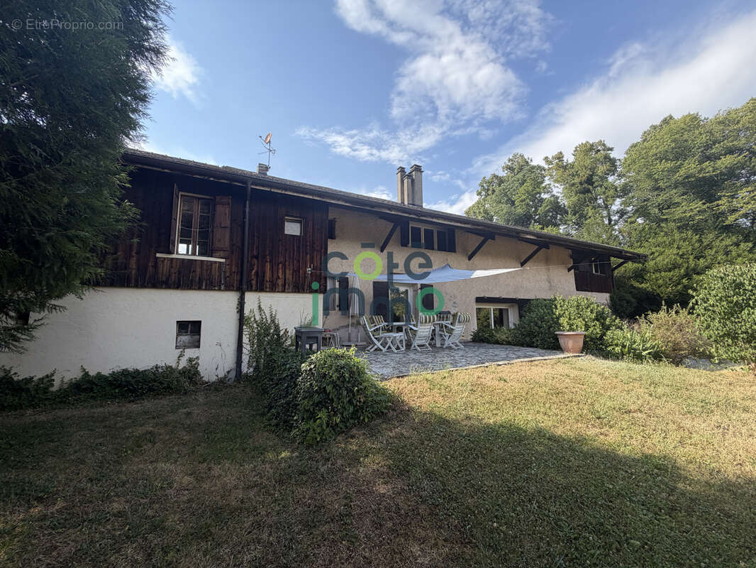 Maison à ARMOY