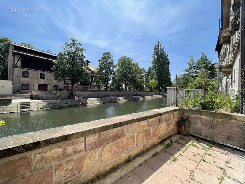 Strasbourg petite france   2 pièces avec terrasse au bord de l’eau - photo 2