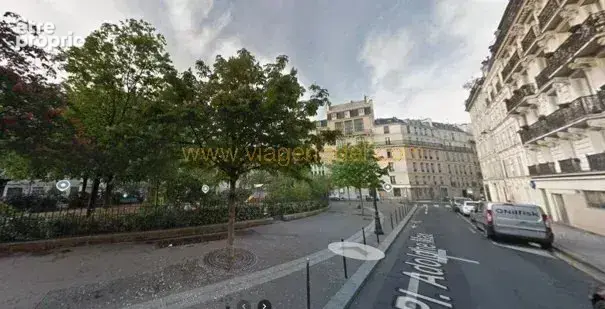 Appartement à PARIS-9E