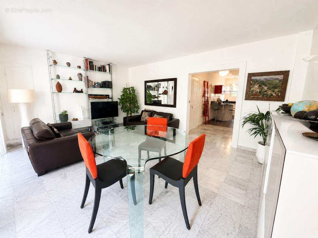 Appartement à NOGENT-SUR-MARNE