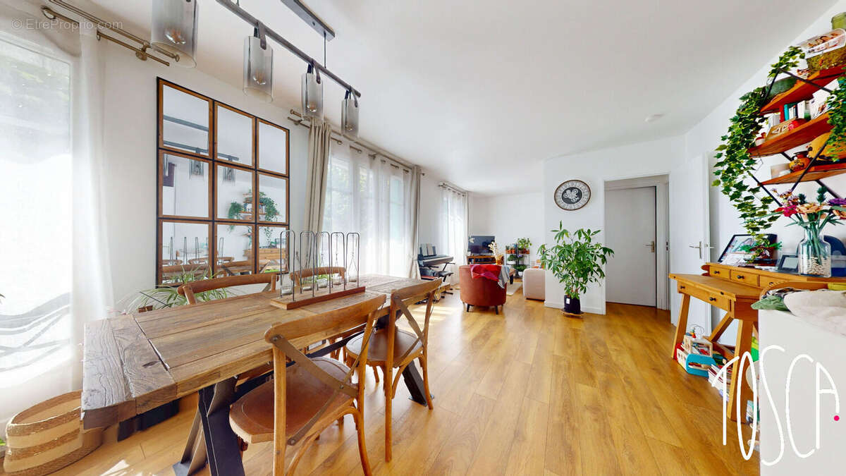 Appartement à THIAIS