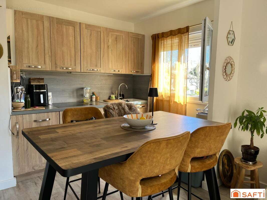 Photo 2 - Appartement à FREJUS