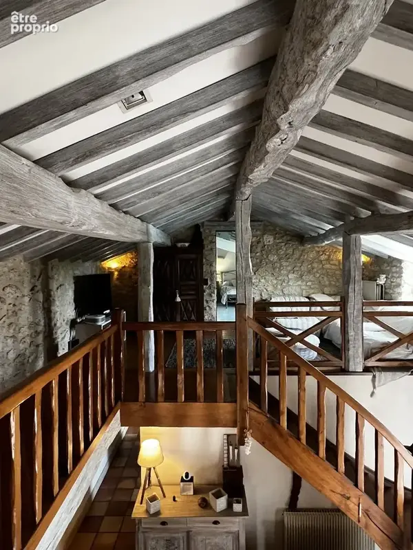 Charmante Maison en Pierre avec Piscine, Vues Panoramiques et Jardin Paisible - photo 17