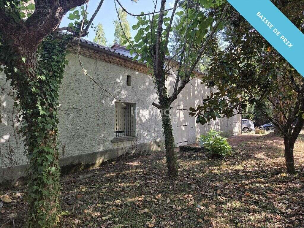 Maison à NOTRE-DAME-DE-SANILHAC