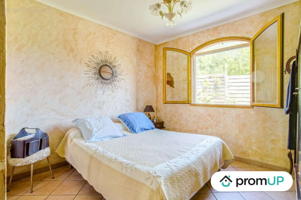 Maison à ROQUESTERON