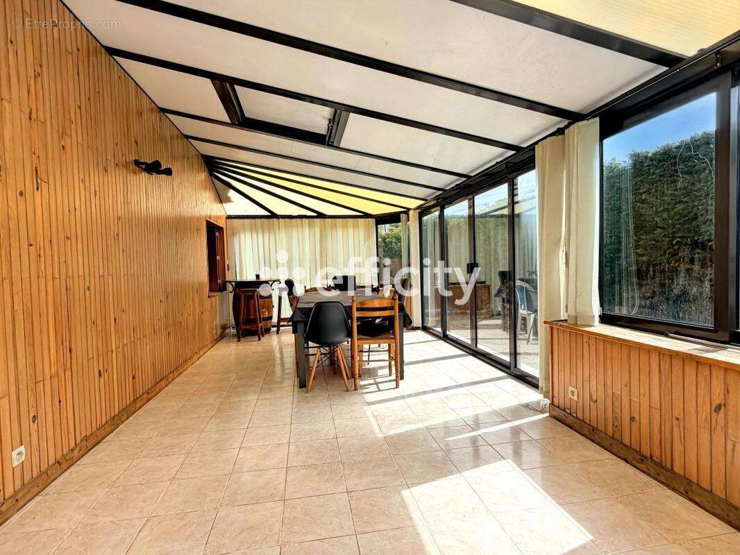 Maison 120 m² à Sizun  - photo 10