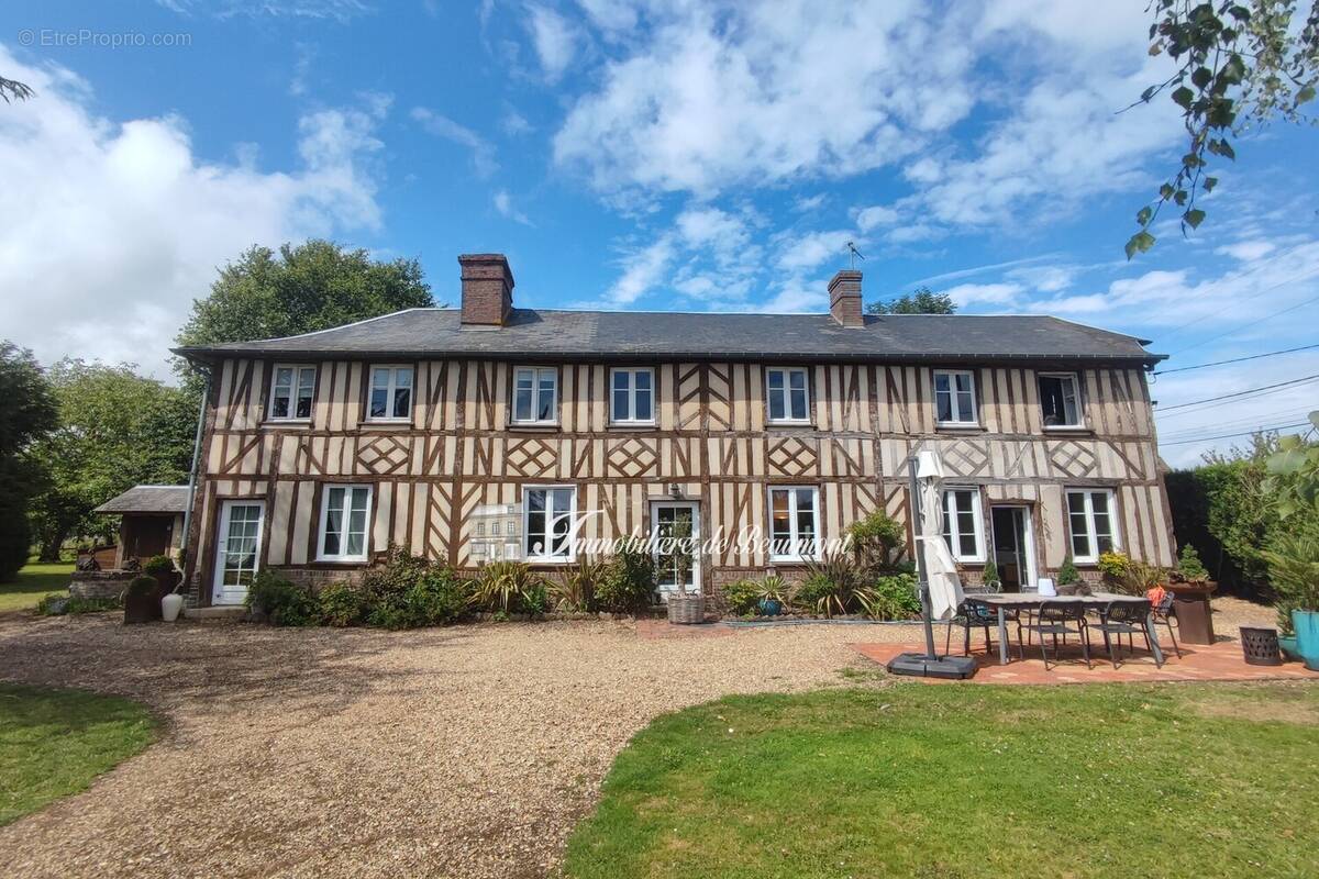 Maison à LE NEUBOURG
