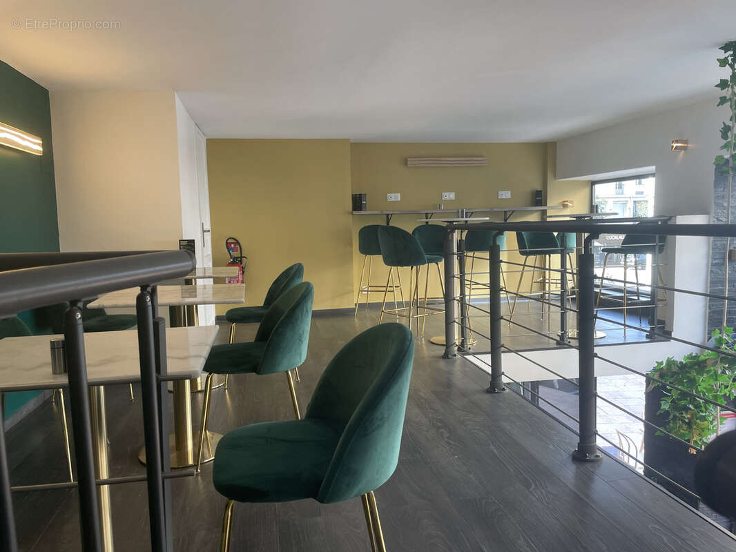 Commerce à SAINT-RAPHAEL