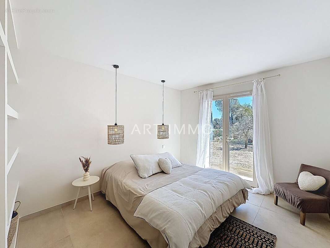 Maison à GORDES