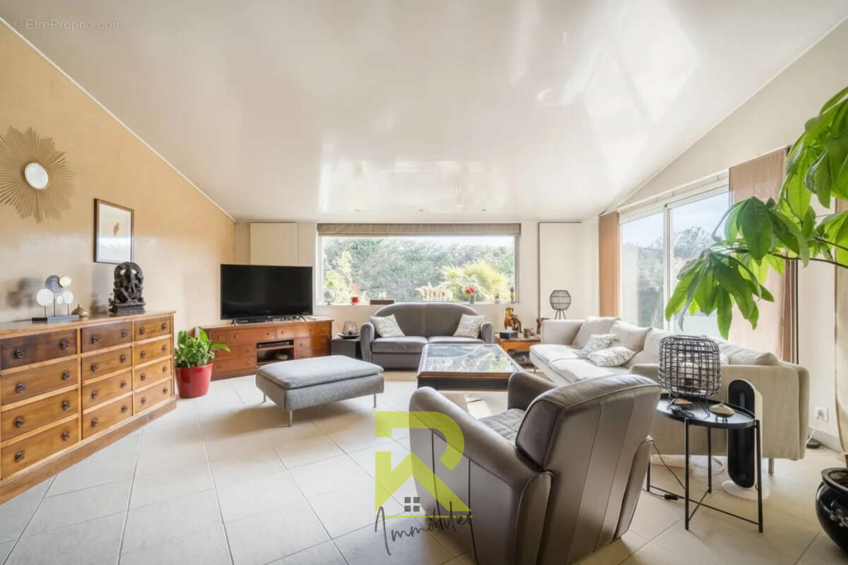 Teyran   aux portes de montpellier   villa de prestige  piscine chauffée   sans vis-à-vis - photo 4
