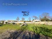 Terrain à GROSBREUIL