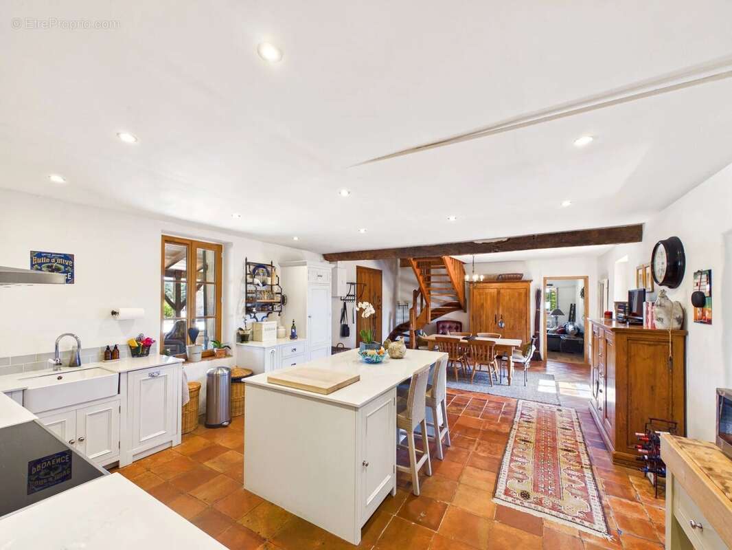 Belle demeure périgourdine avec grange et piscine - photo 6