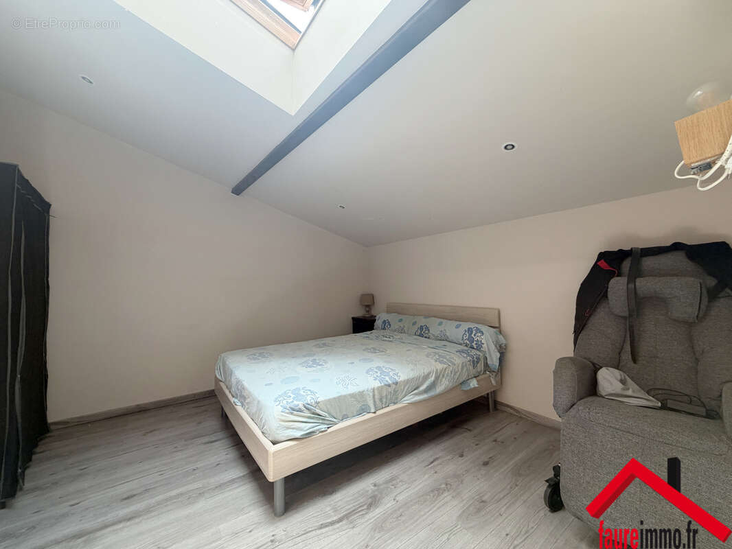 Appartement à JUILLAC