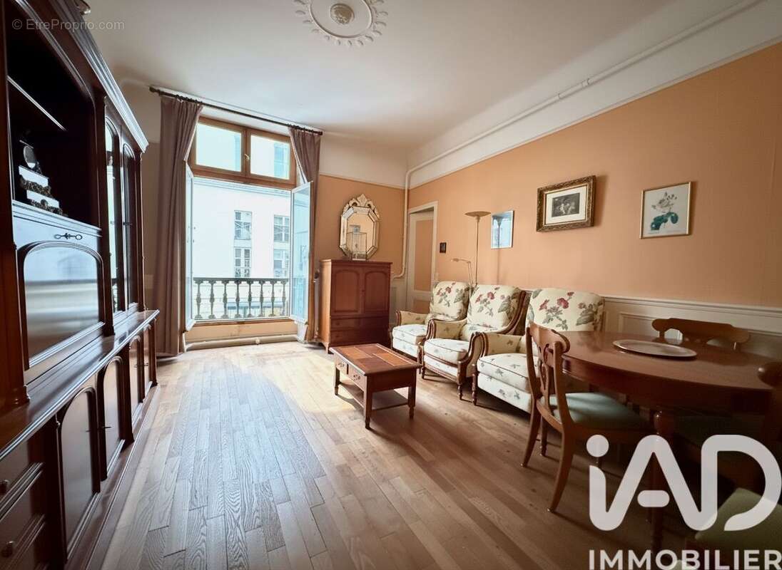 Photo 2 - Appartement à PARIS-4E