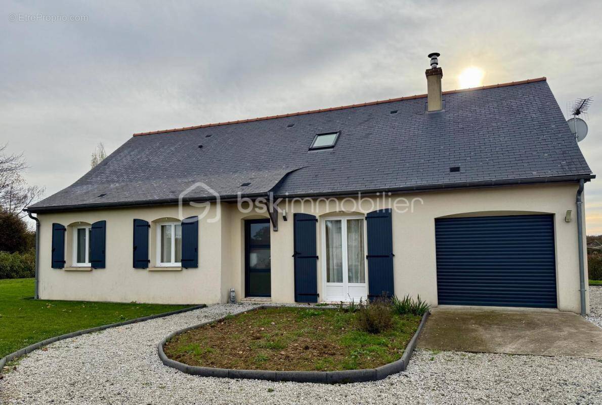 Maison à SAINT-PATERNE-RACAN