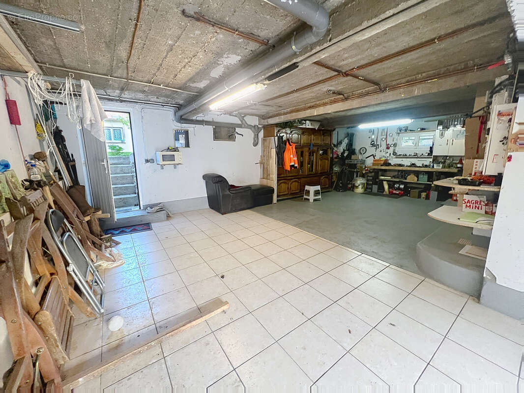 Maison à PARAY-VIEILLE-POSTE