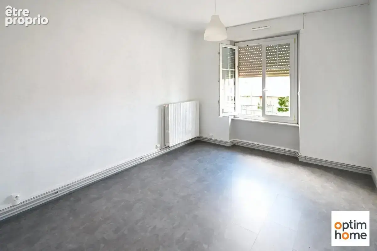 Maison bourgeoise individuelle - 5 chambres - 2 salles de bain - bureau - garage - terrain - photo 25