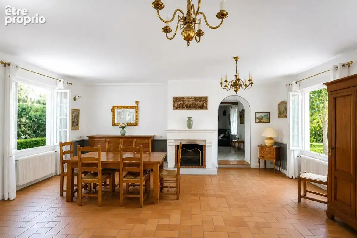 Maison de 7 pièces de 158 m² à Orléans - photo 4