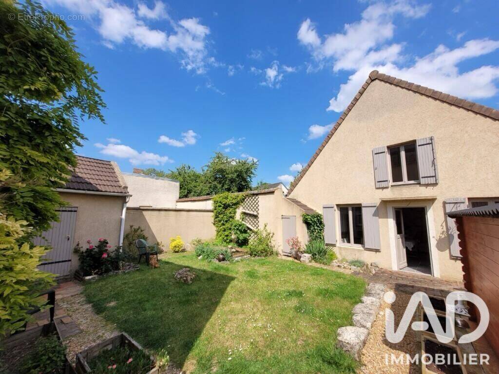 Photo 1 - Maison à DENONVILLE