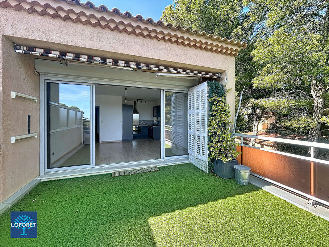 Appartement à CARRY-LE-ROUET