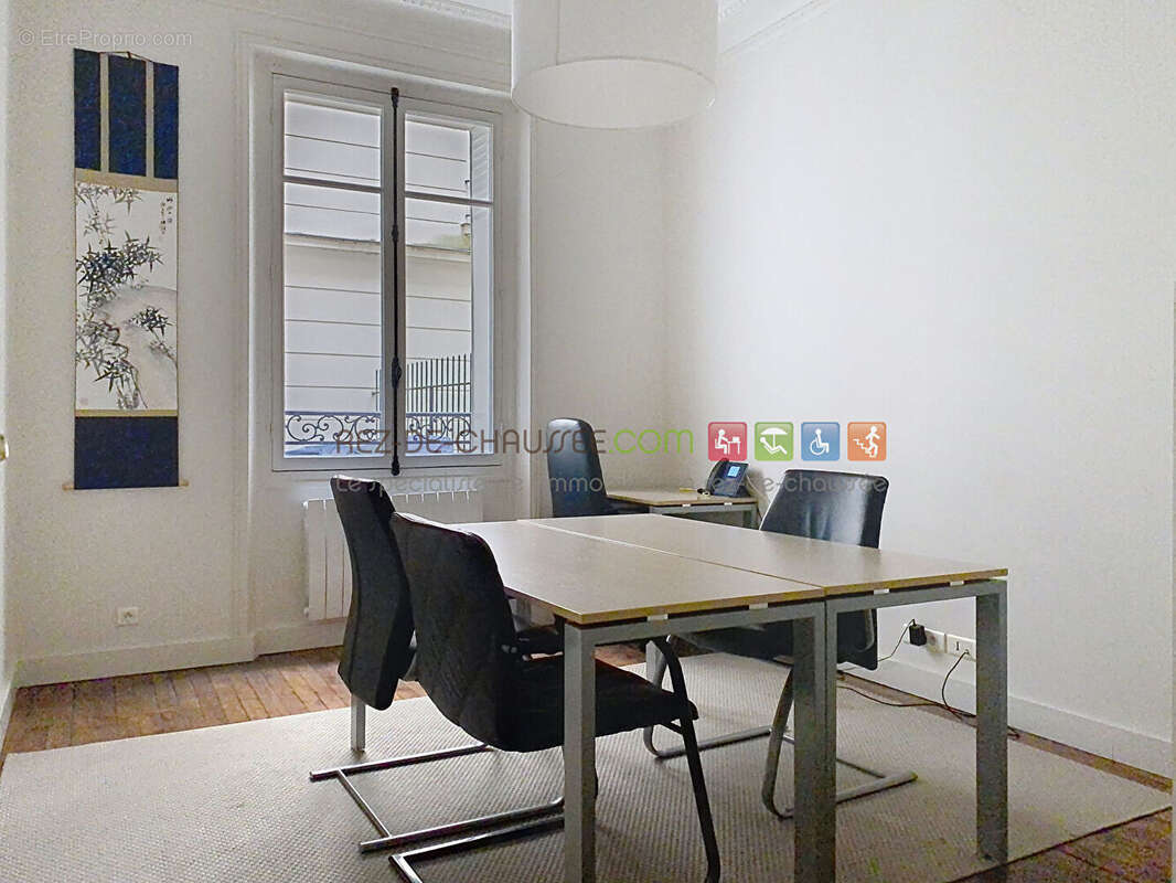 Bureaux sur cour professions liberales rue marbeau - photo 4