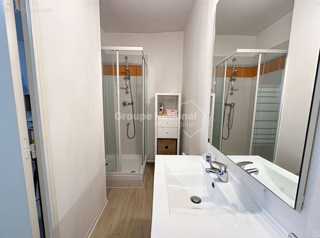 Appartement à MARSEILLE-1E