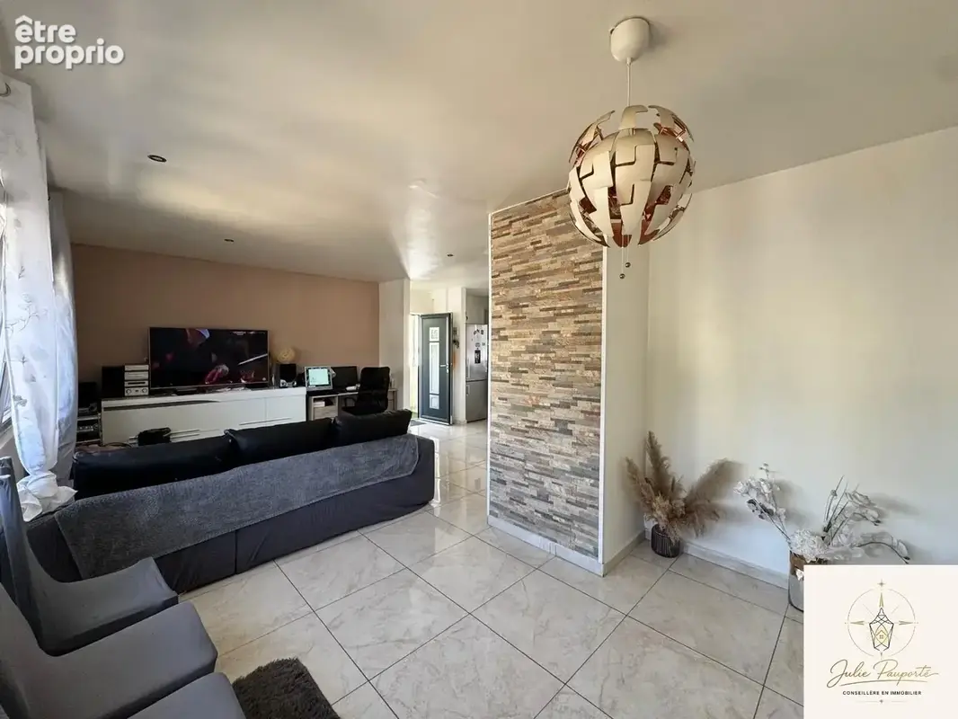 Maison 3 pièces 62 m² à vendre à Amilly (45200) - photo 2