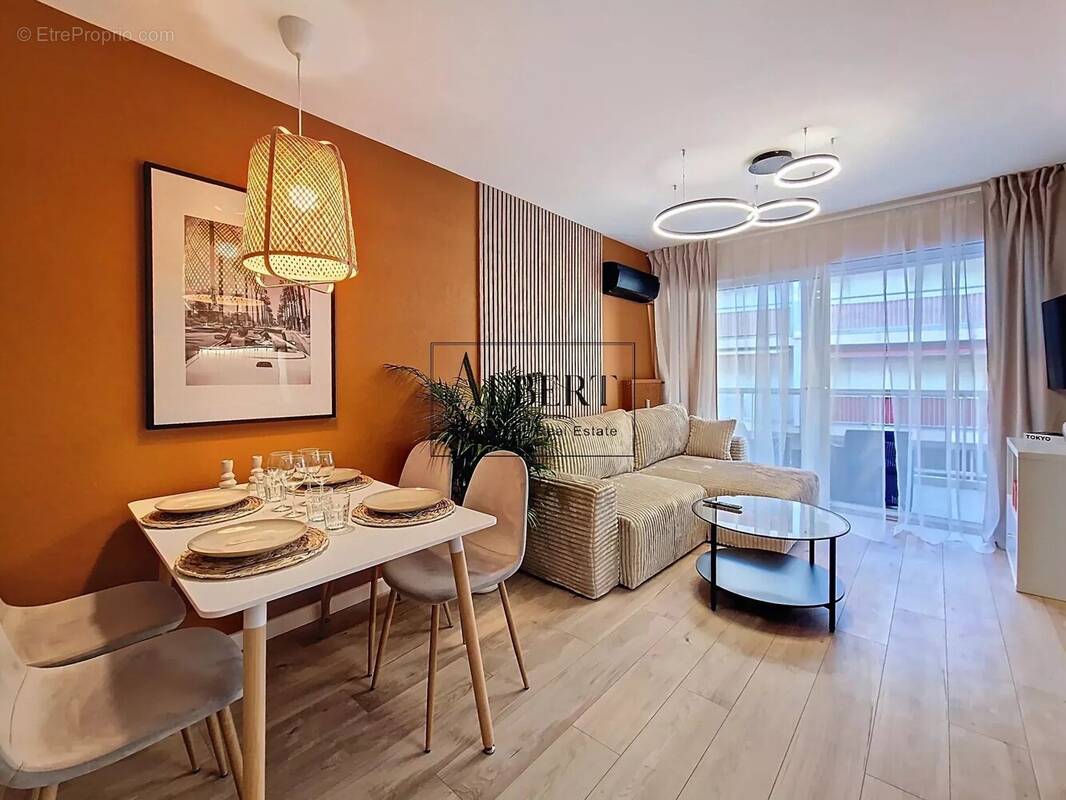 Appartement à CANNES