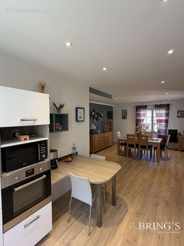 Appartement à SAINT-JUST-MALMONT