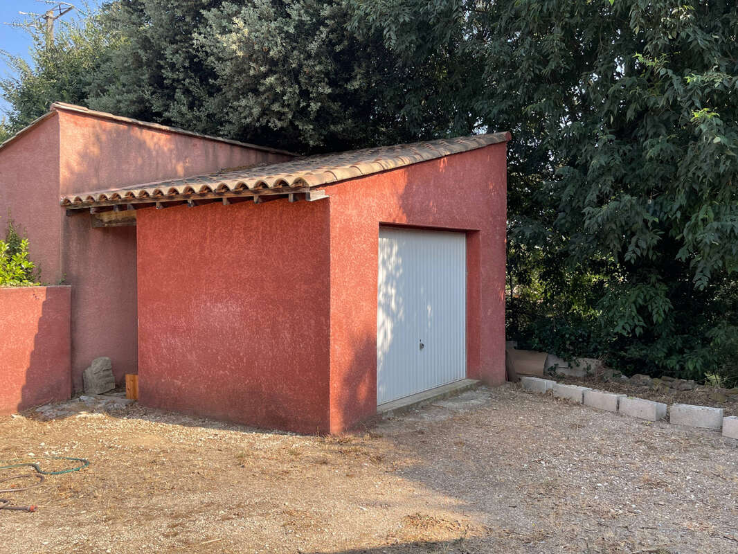 A 10 minutes d'Uzès, villa de plain-pied avec jardin, piscine et pool-house - photo 30