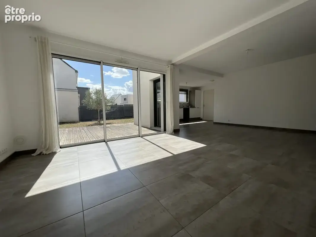 Maison 6 pièces 126 m² à vendre à Chateaugiron (35410) - photo 4