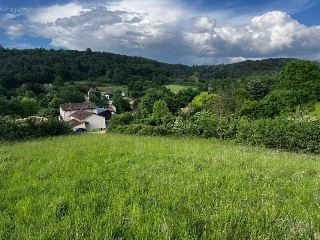Terrain à SAINT-PAUL-DE-SERRE