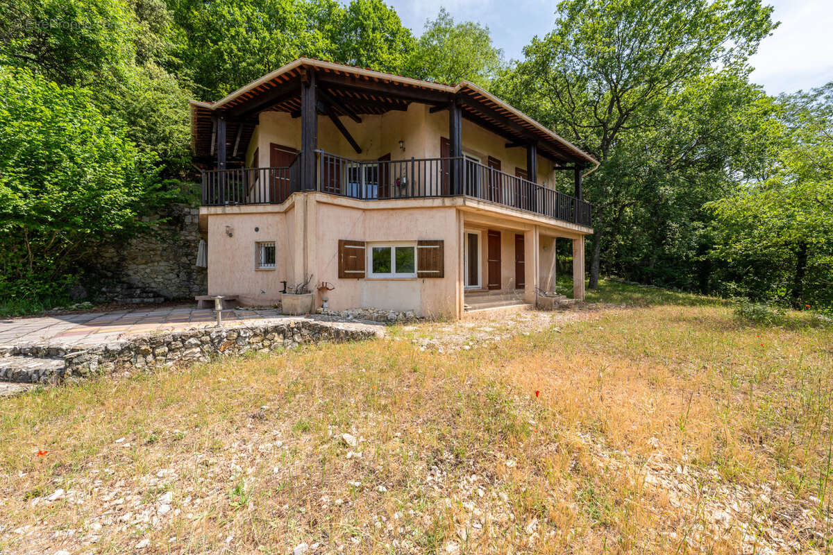 Maison à GREOLIERES