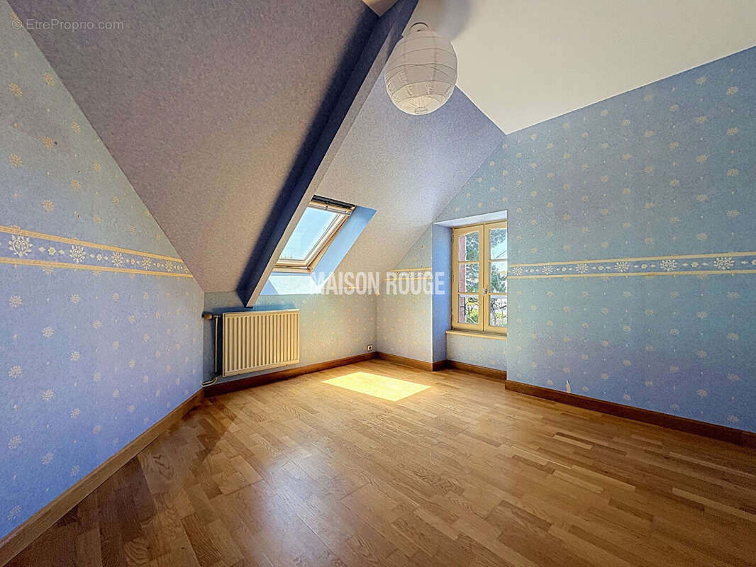 Maison en pierre rénovée avec gîte indépendant à vendre à Binic dans un environnement calme proche du centre - photo 21